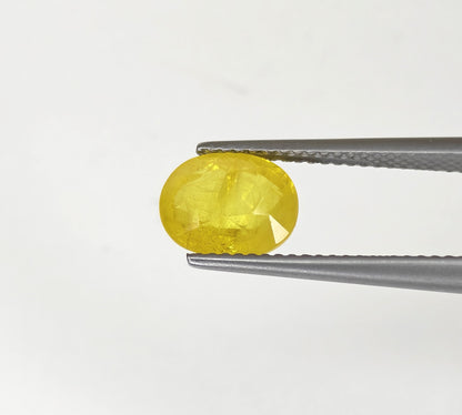 Natural Yellow Sapphire Bangkok Oval 3.01 carat