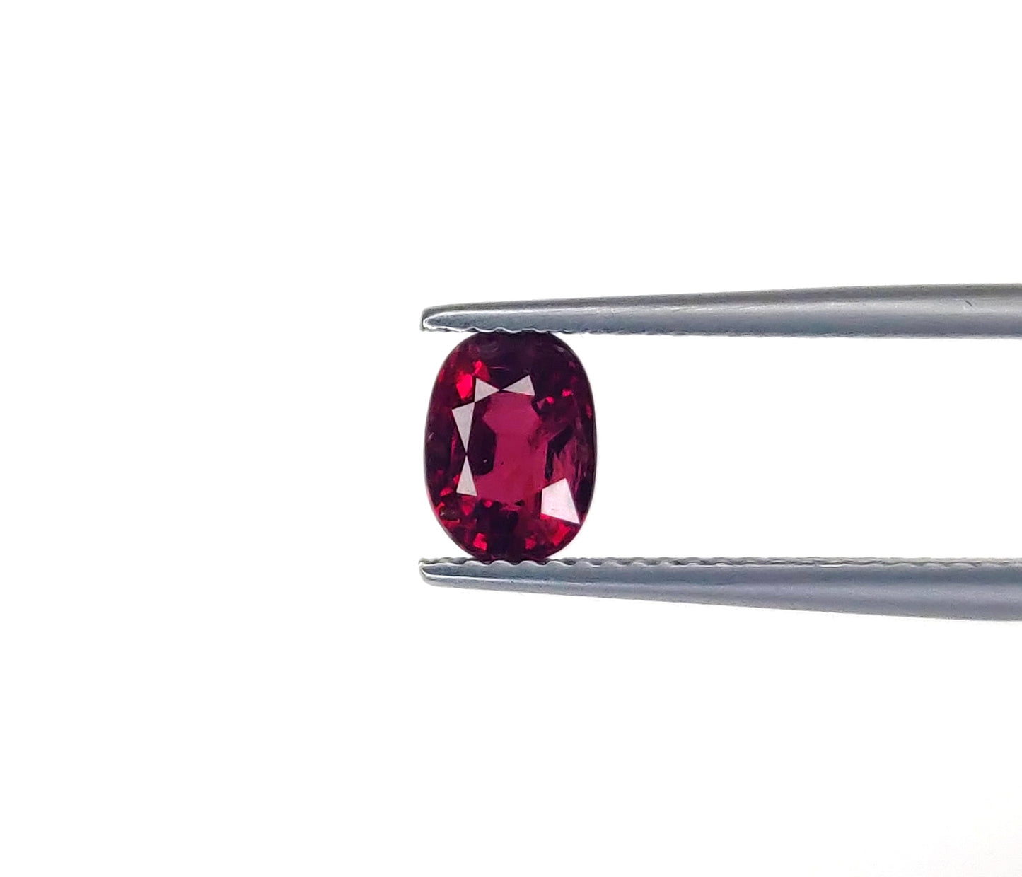 Natural Ruby Mozambique Oval 1.58 carat