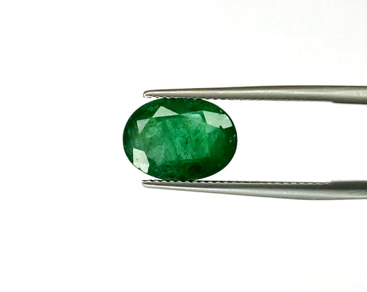 Natural Emerald Zambia  Oval  4.58 carat