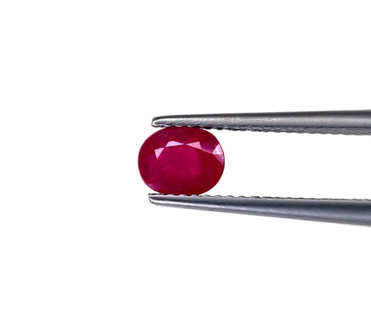 Natural Ruby Mozambique  Oval 1.04 carat