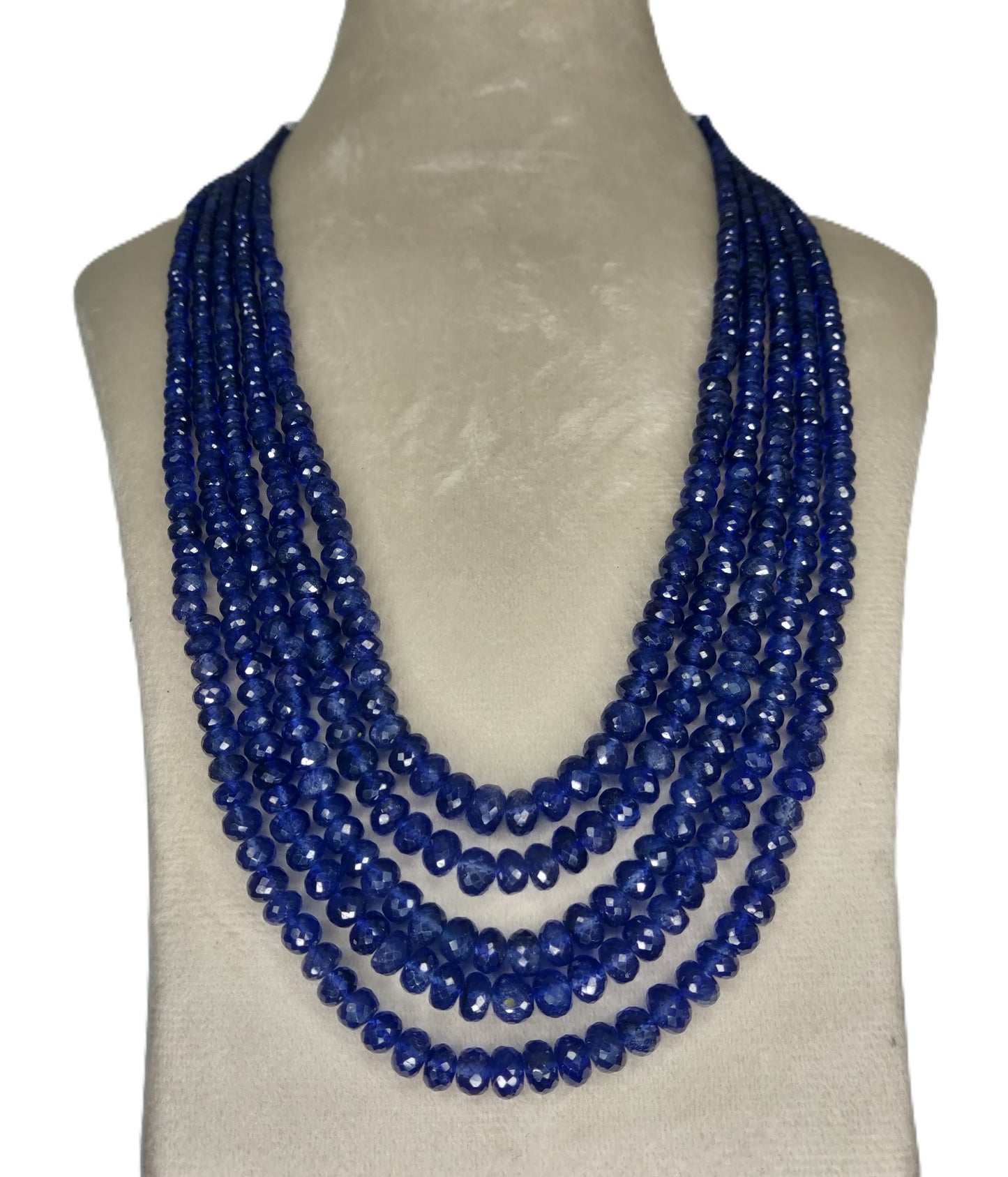 Natural Blue Sapphire Bangkok Round Beads 755.20 Carat