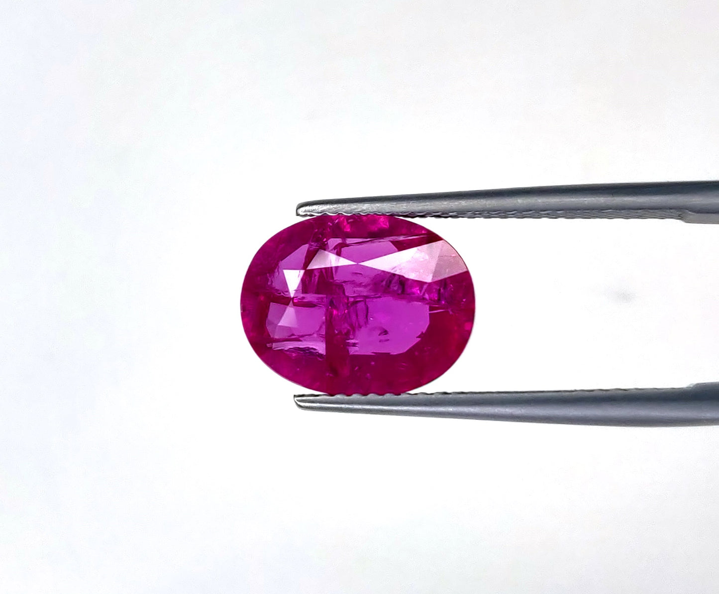 Natural Ruby Mozambique Oval 5.07 carat