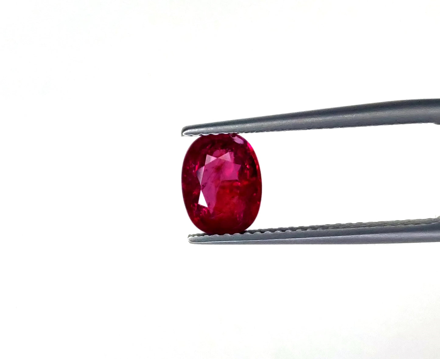 Natural Ruby Mozambique Oval 2.08 carat
