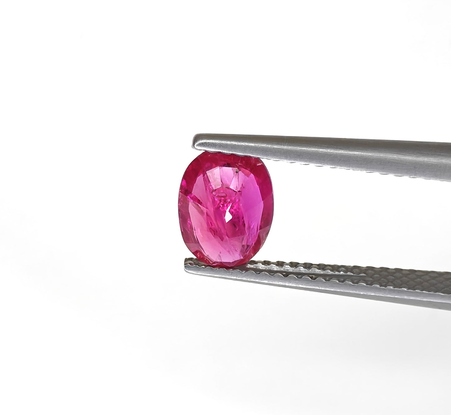 Natural Ruby Mozambique Oval 1.35 carat
