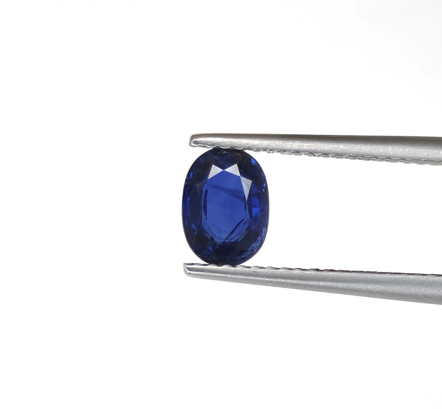 Natural Blue Sapphire Madagascar Oval 1.08 carat