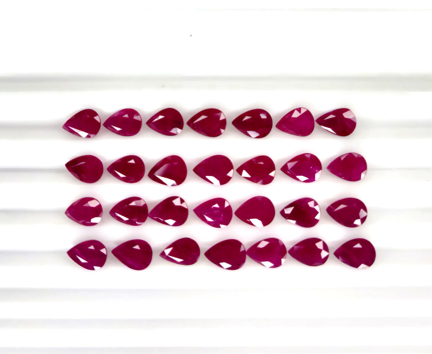 Natural Ruby Mozambique Pear 7x5 MM
