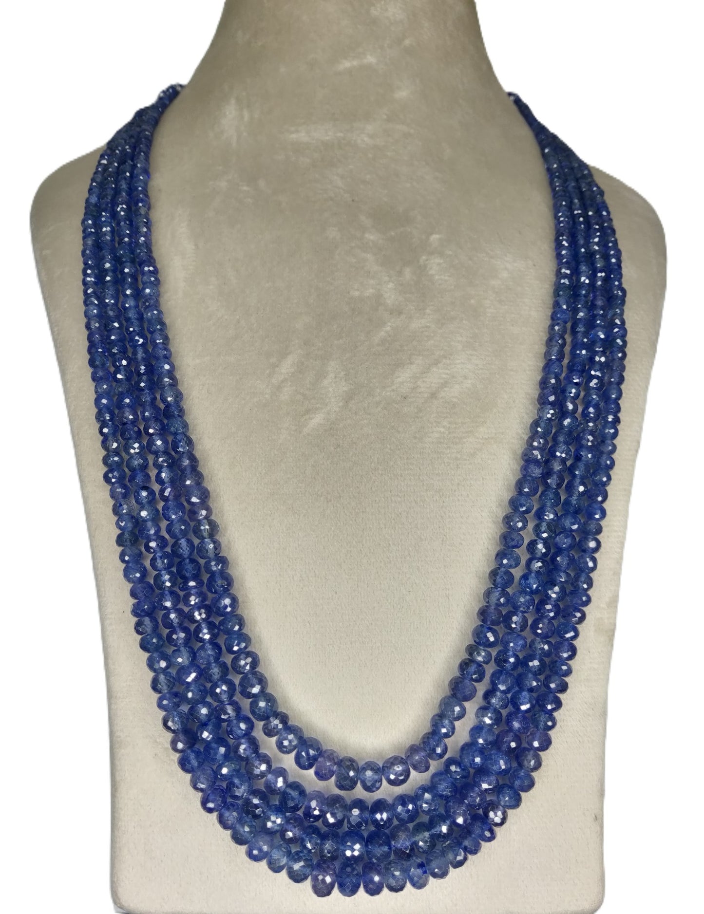 Natural Blue Sapphire Bangkok Round Beads 638.20 Carat