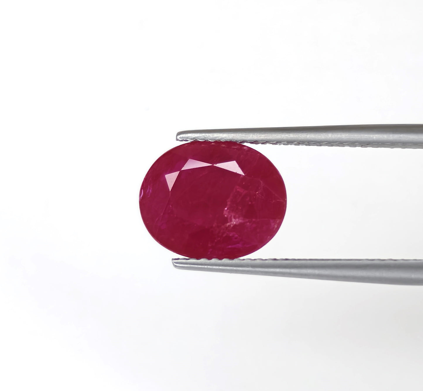 Natural Ruby Mozambique Oval 4.14 carat