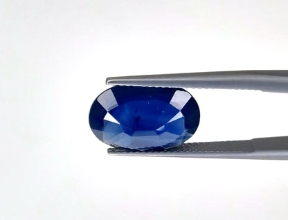 Natural Blue Sapphire Kanchan buri   Oval  6.83 carat