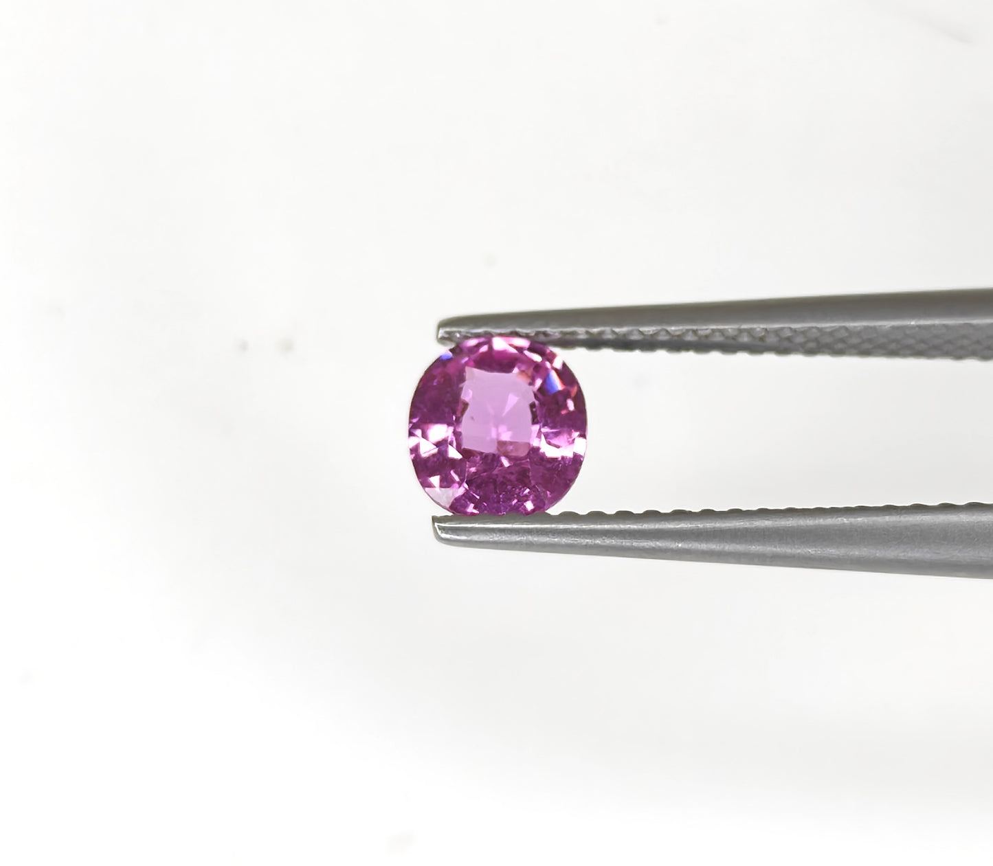 Natural Pink Sapphire Mozambique Oval 0.89 carat