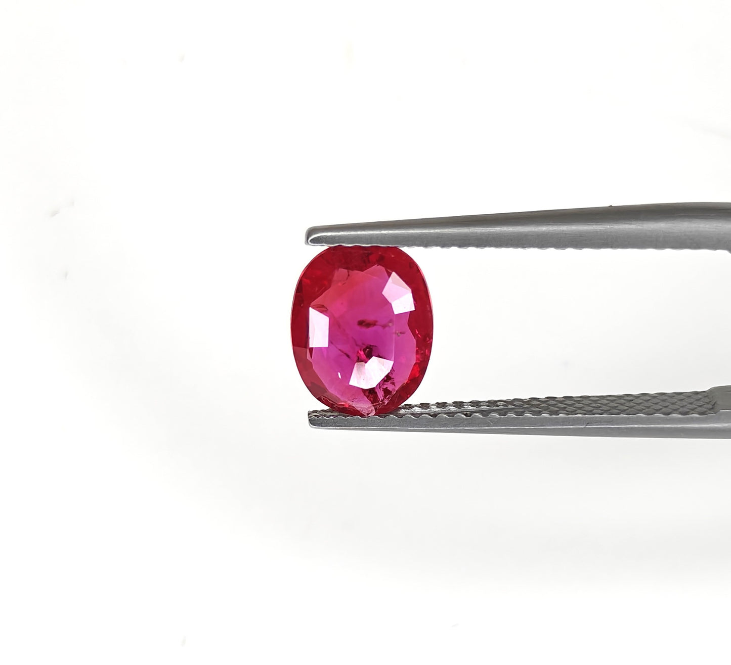 Natural Ruby Mozambique Oval 1.90 carat