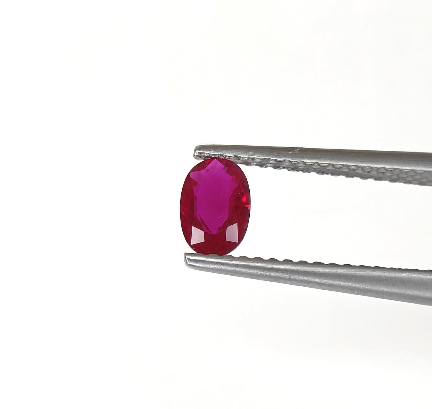 Natural Ruby Mozambique Oval 0.45 carat
