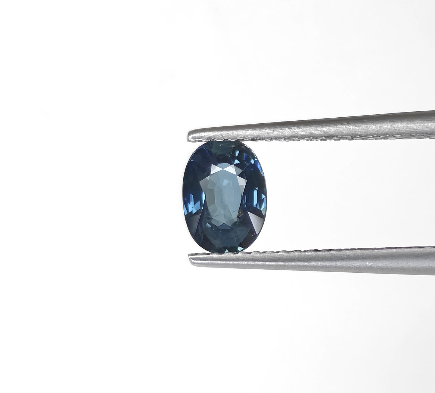 Natural Blue Sapphire Madagascar Oval 1.03 carat