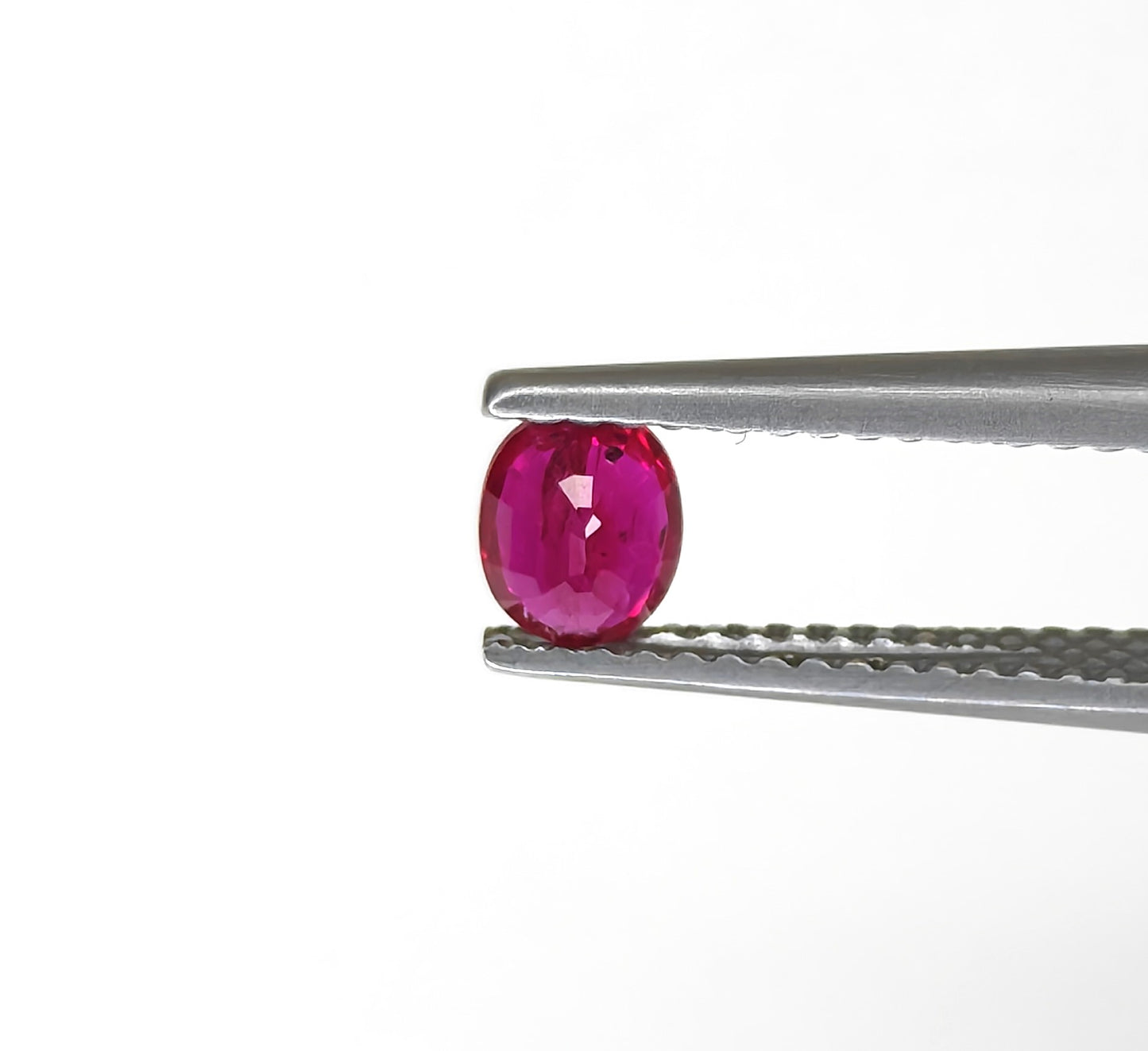 Natural Ruby Mozambique Oval 0.5 carat