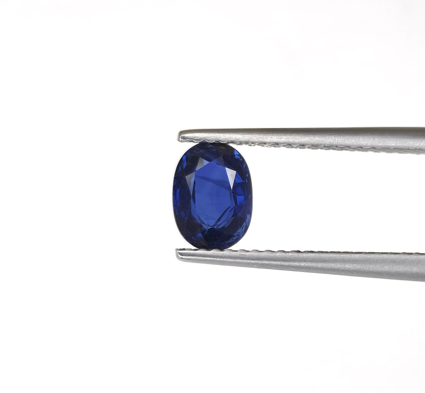 Natural Blue Sapphire Madagascar Oval 1.08 carat