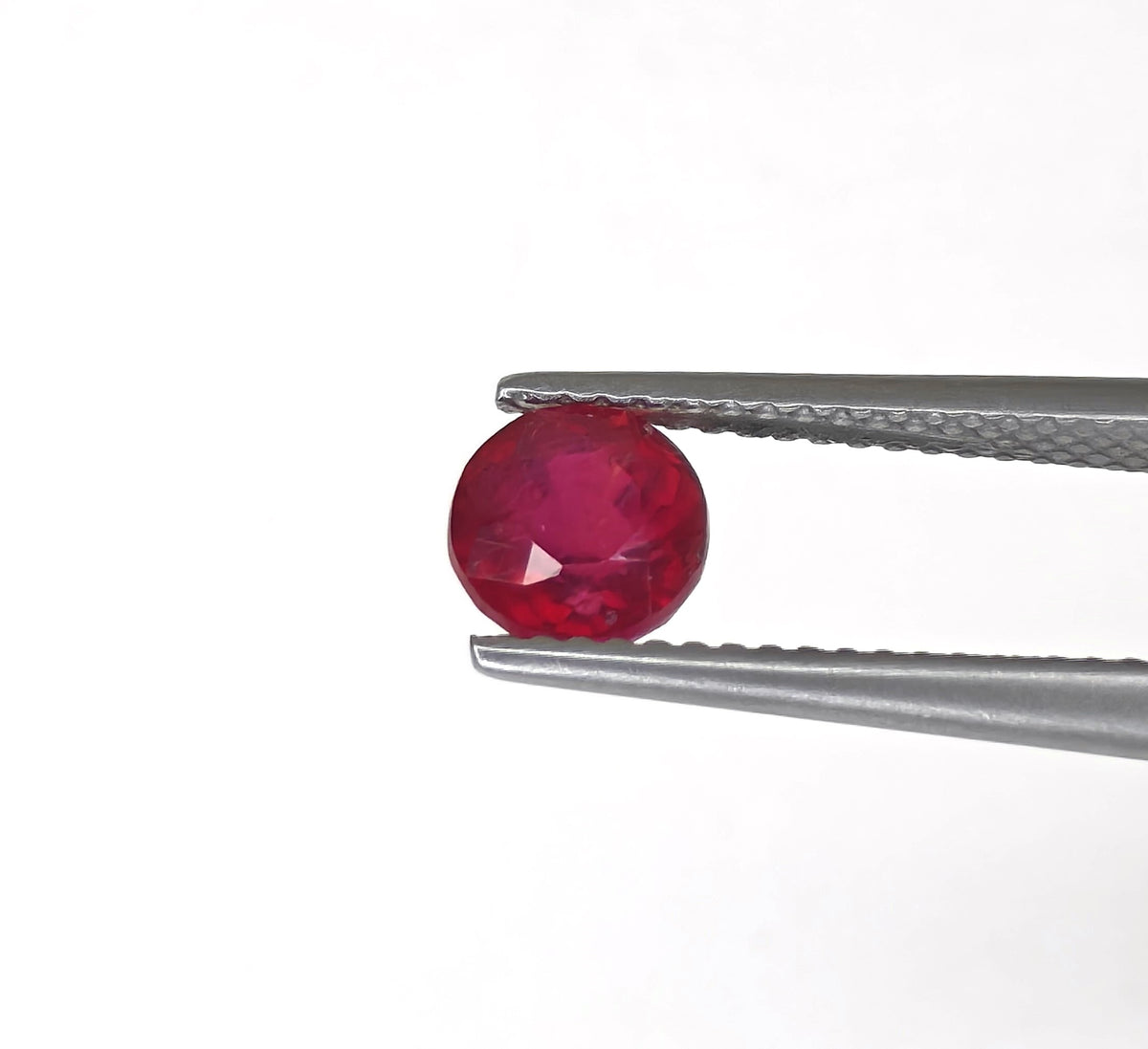 Natural Ruby Bangkok Round 6 MM