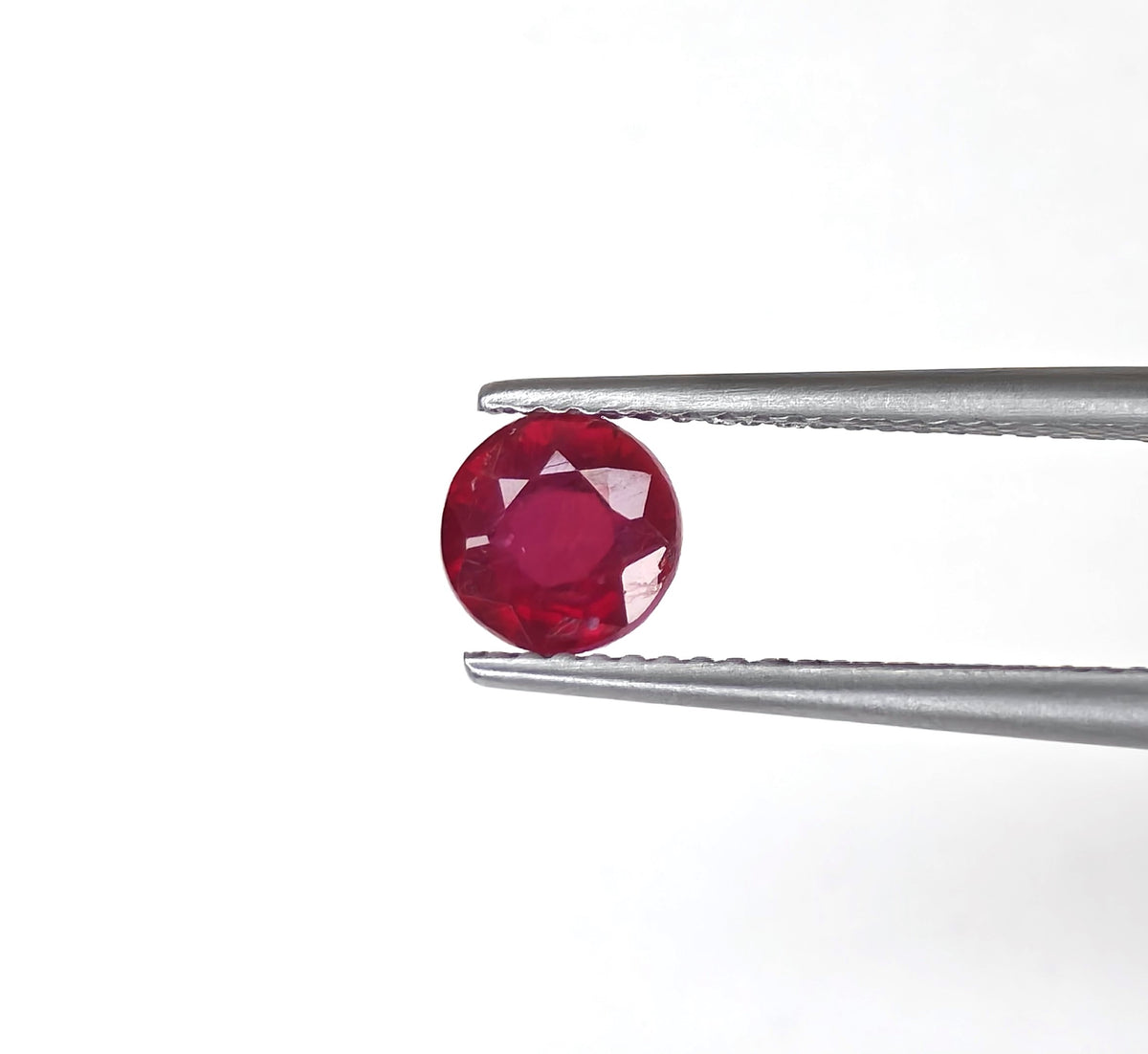 Natural Ruby Bangkok Round 6 MM