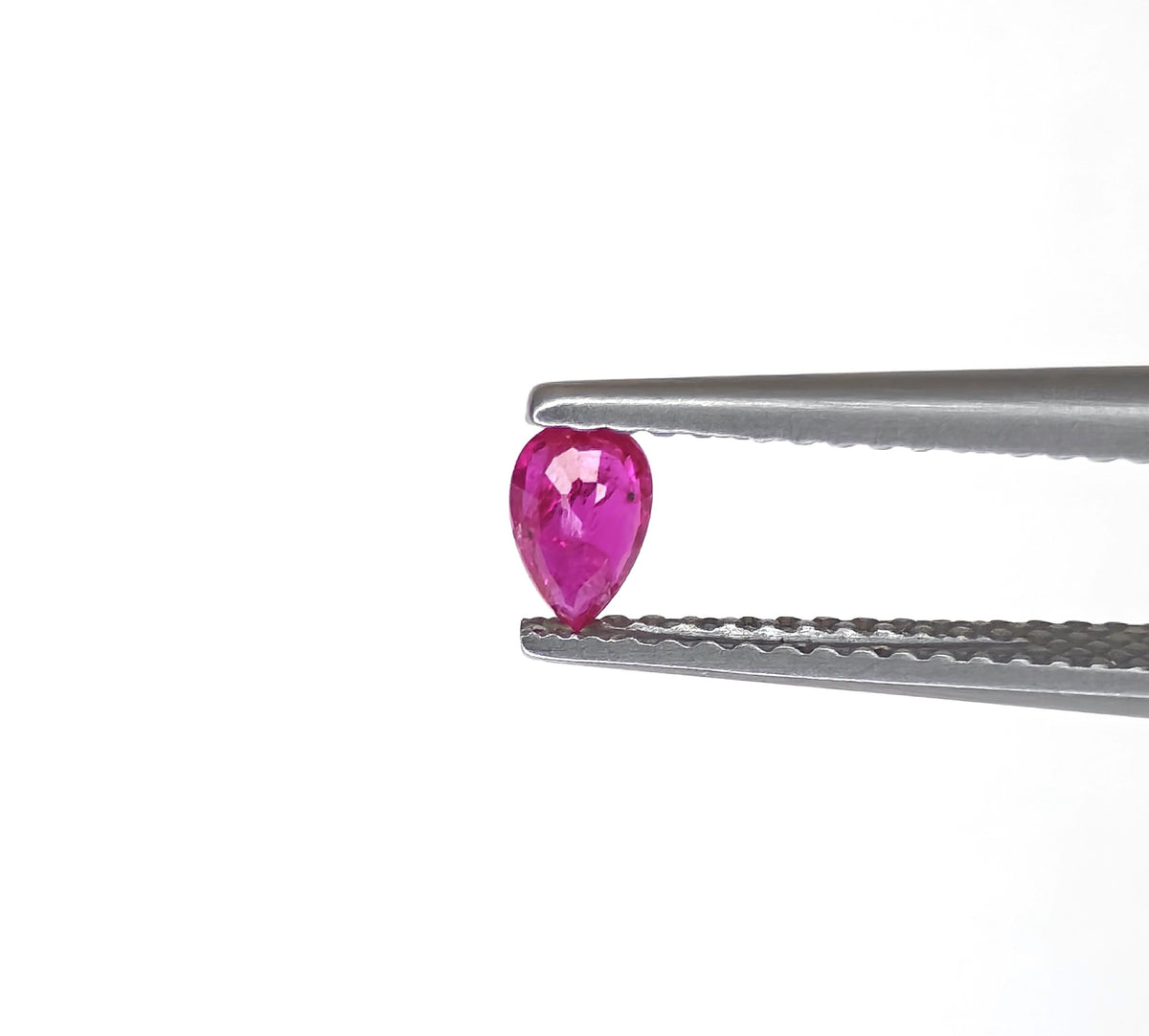 Natural Ruby Mozambique Pear 5x3 MM