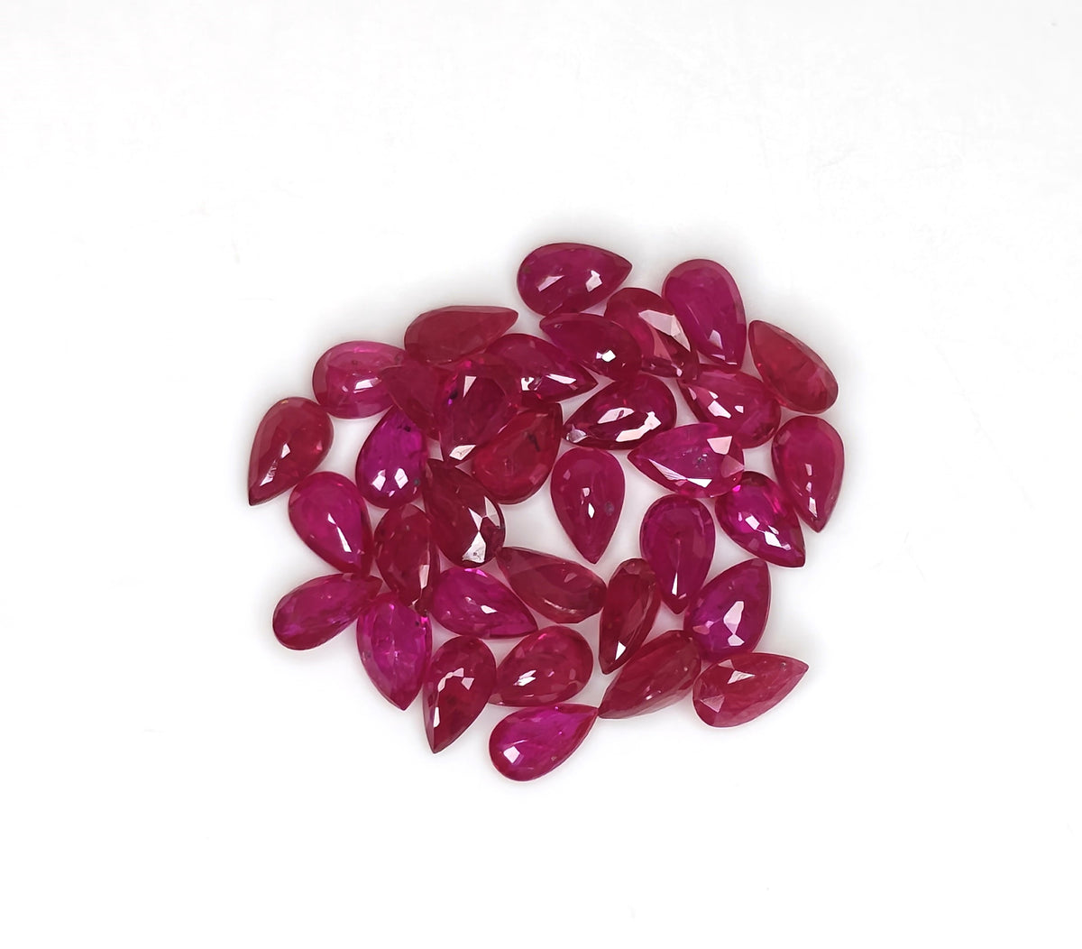 Natural Ruby Mozambique Pear 5x3 MM