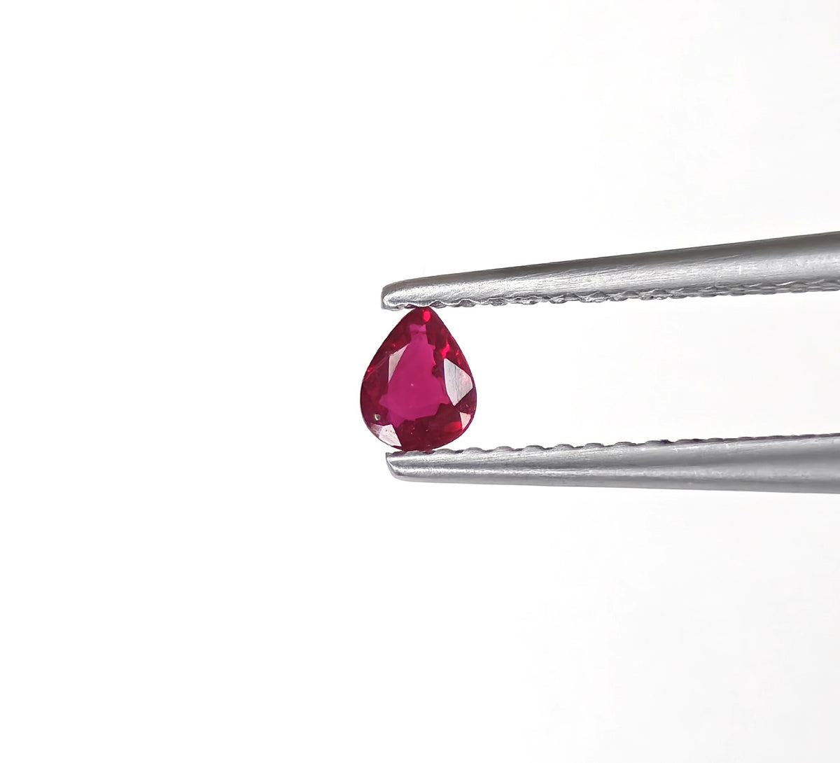 Natural Ruby Mozambique Pear 4x3 MM