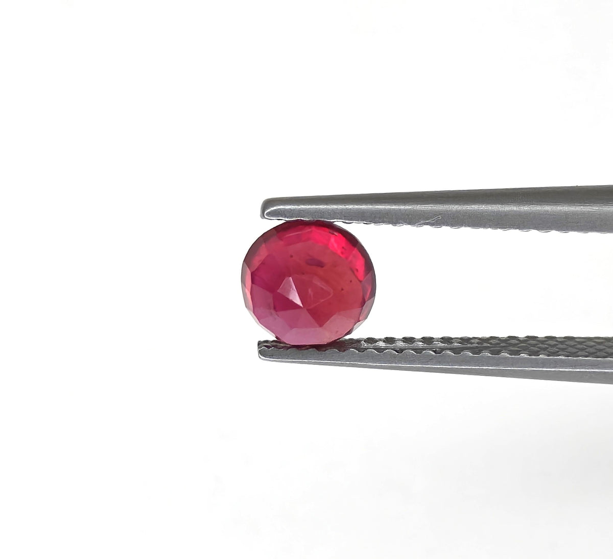 Natural Ruby Bangkok Round 6 MM