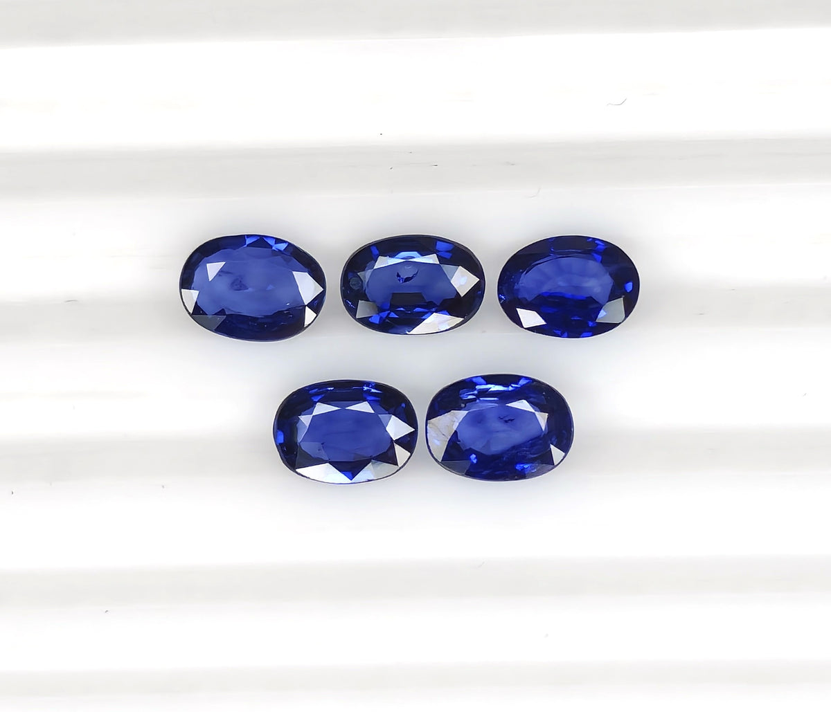 Natural Blue Sapphire Sri Lanka (Ceylon) Oval 7X5 MM