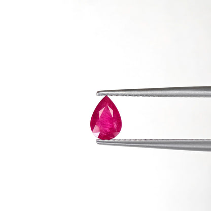 Natural Ruby Mozambique Pear 7x5 MM